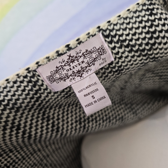 Oliver by Escio Anthropologie | Small | Creme & Black Diamond Cardigan - Picture 8 of 8